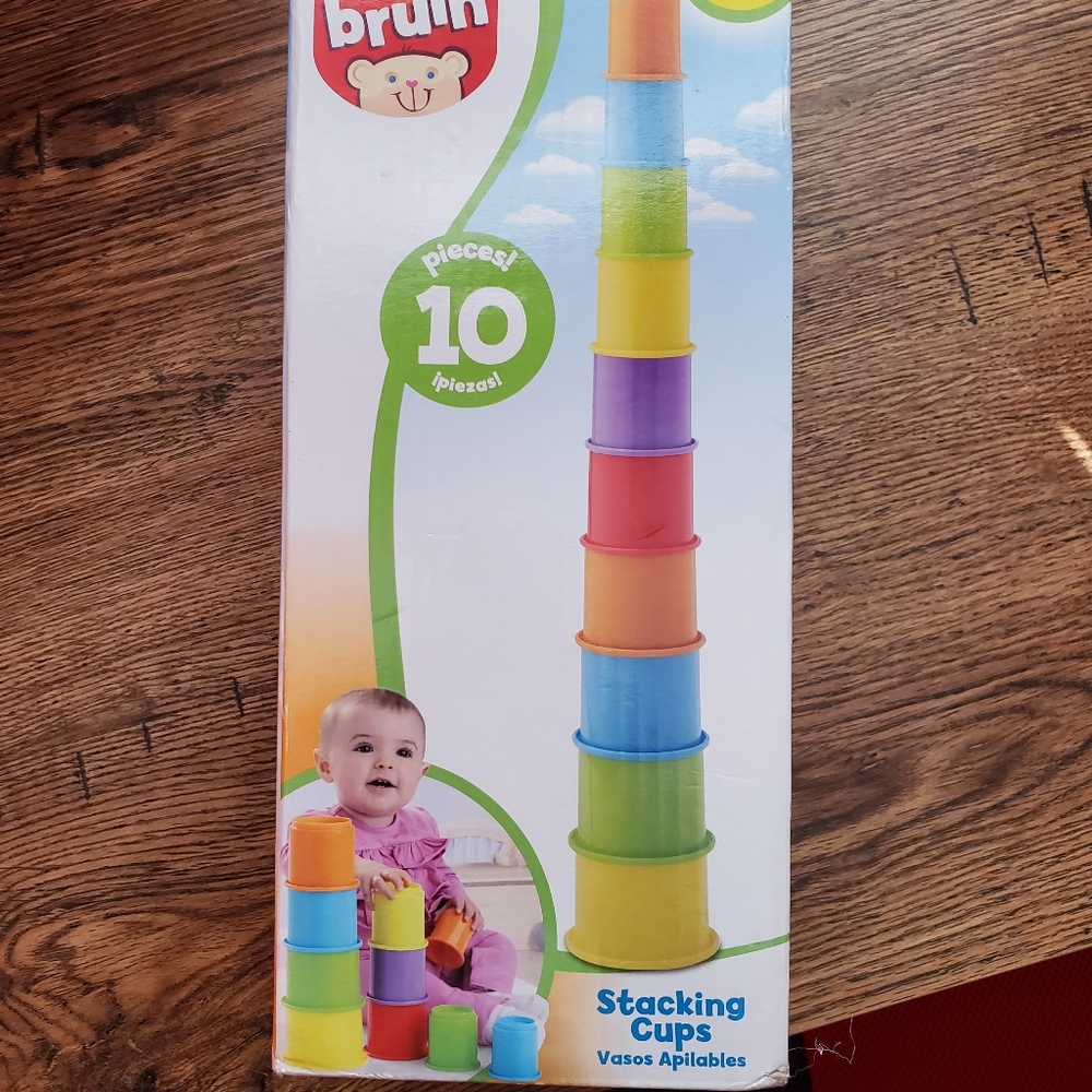 STACKING CUPS